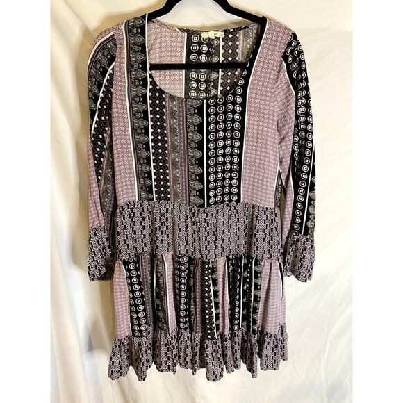 Easel Dress - Picture 6 of 6